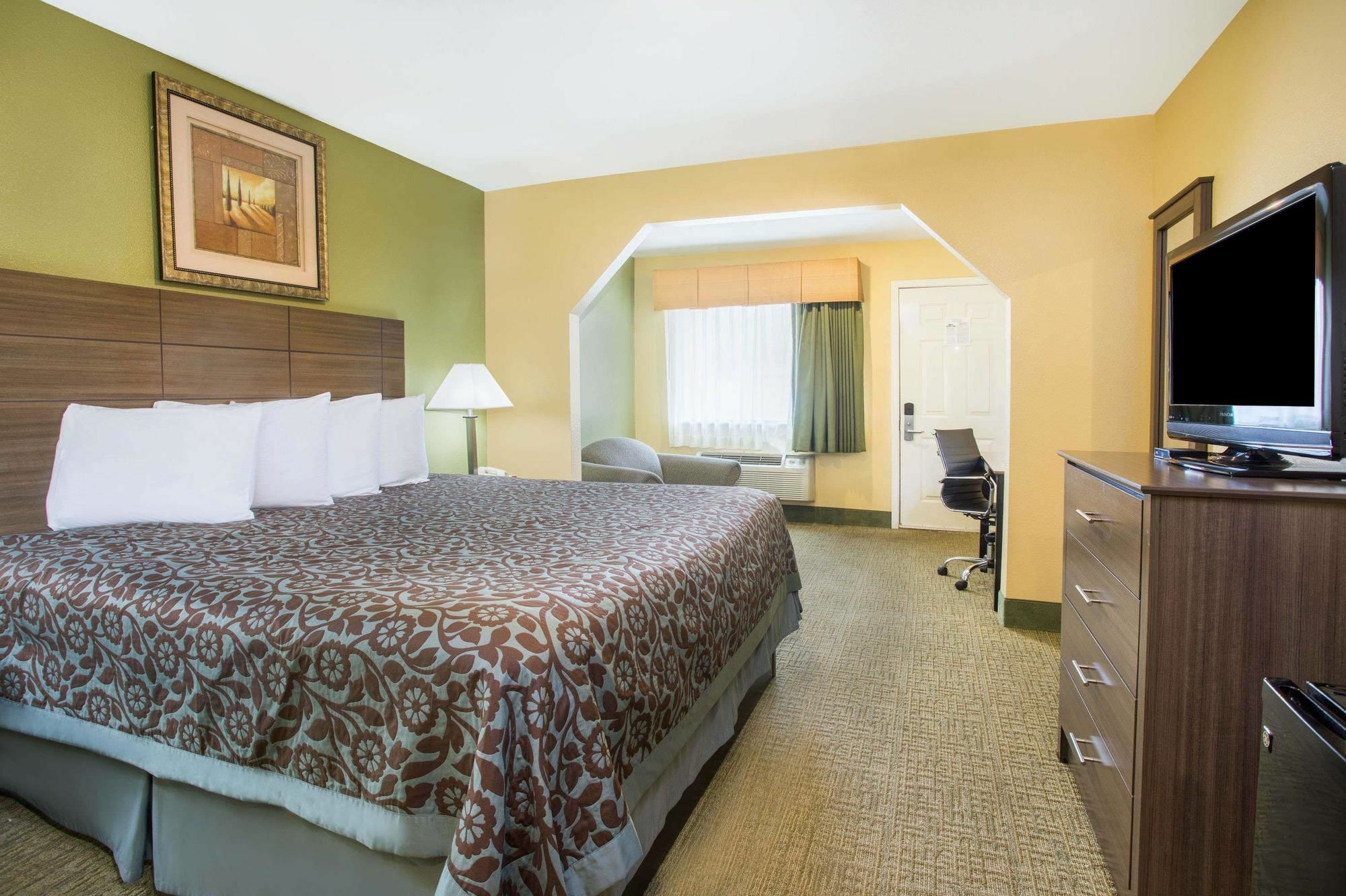 Days Inn By Wyndham Abbeville Dış mekan fotoğraf